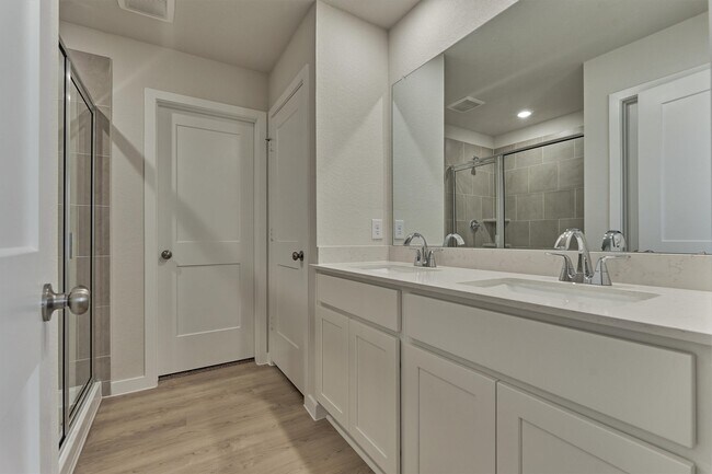 Foto del edificio - 282 Brazen Forest Trl