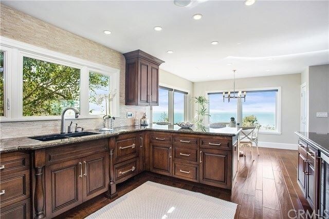 Building Photo - 1175 Coast View Dr