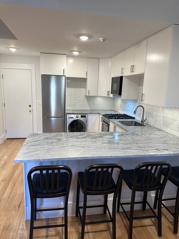 41 Upham St Unit 1, Melrose, MA 02176 Room for Rent in Melrose, MA