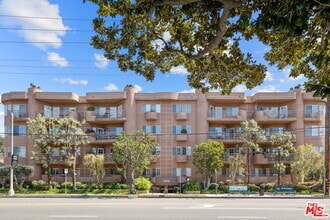 Building Photo - 4310 Cahuenga Blvd
