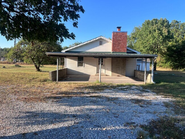 Foto del edificio - Unique 3 Bedroom Home South of Carl Junction