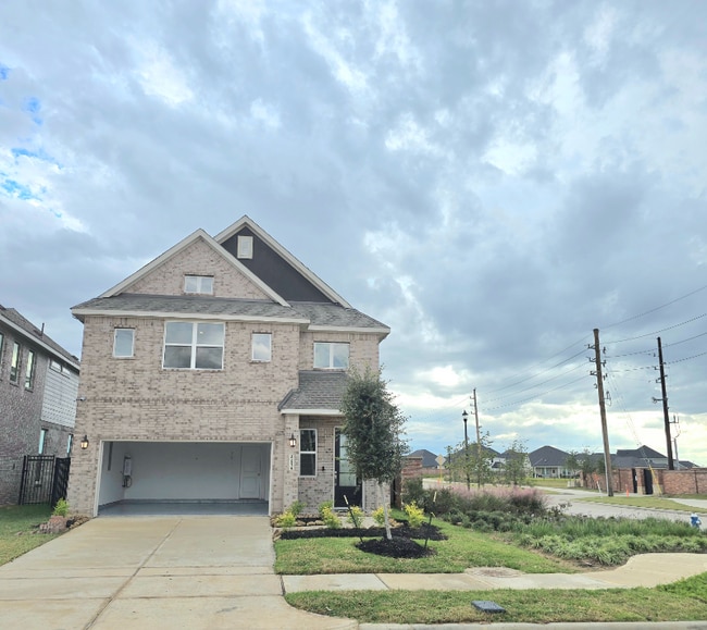 Building Photo - 27139 Blue Pool Dr