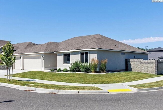 Building Photo - 3 Bed/2 Bath Home in South Kennewick