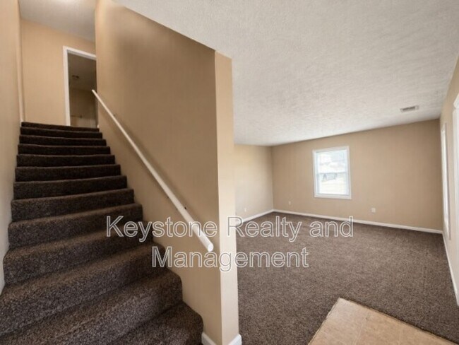 Foto del edificio - 270 Thompsonville Ln