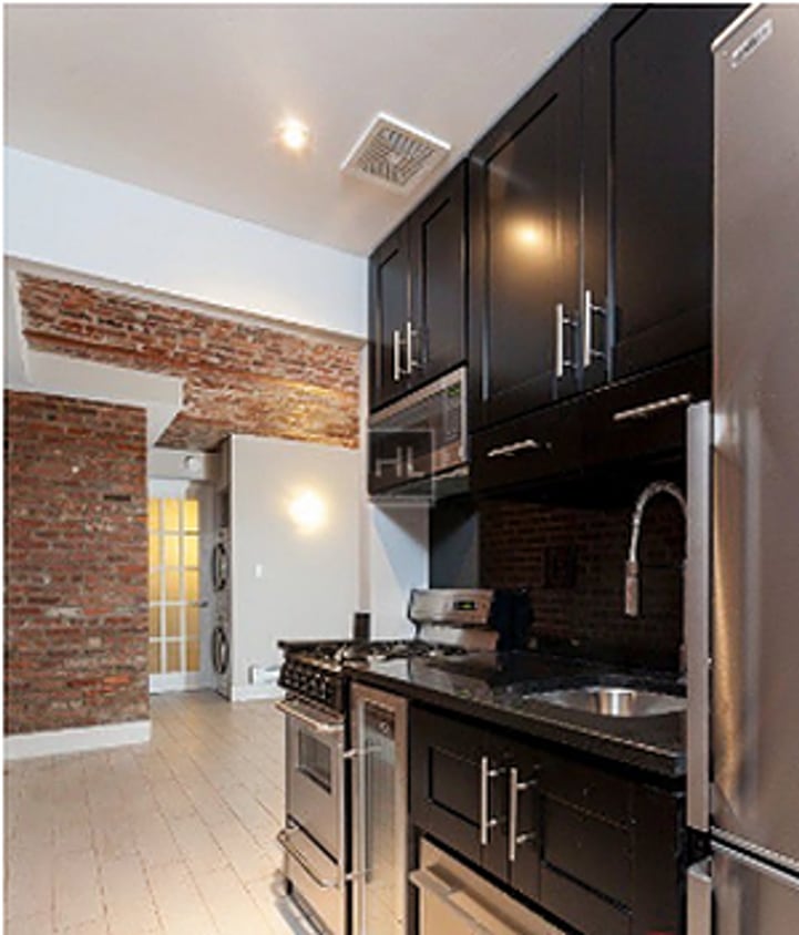 Building Photo - East 18th Street