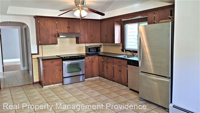 Building Photo - 4 br, 2 bath House - 36 Anchor Street