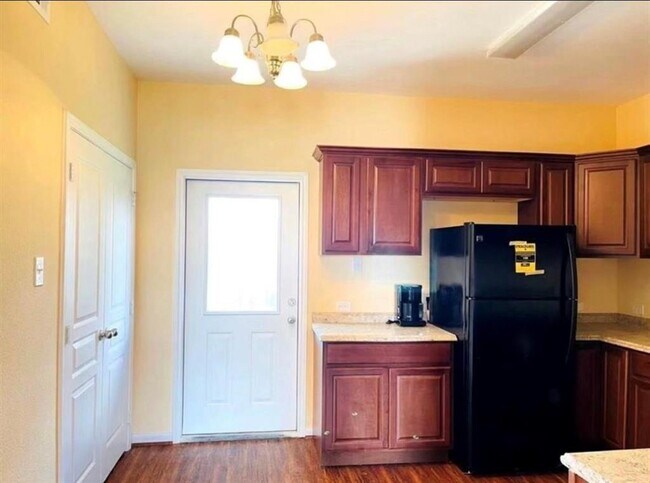 Building Photo - 8622 Torcello St
