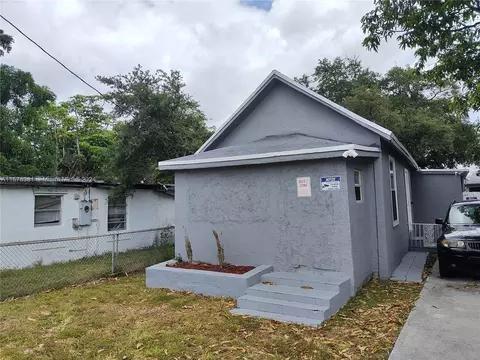 Building Photo - 1021 NW 8th St