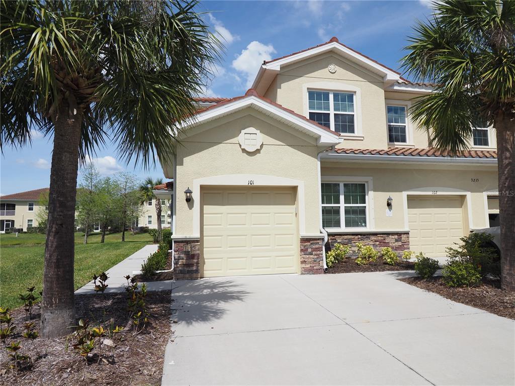 Primary Photo - 3215 Oriole Dr
