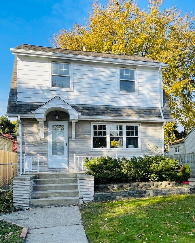 1020 McLean Ave, Royal Oak, MI 48067 House Rental in Royal Oak, MI