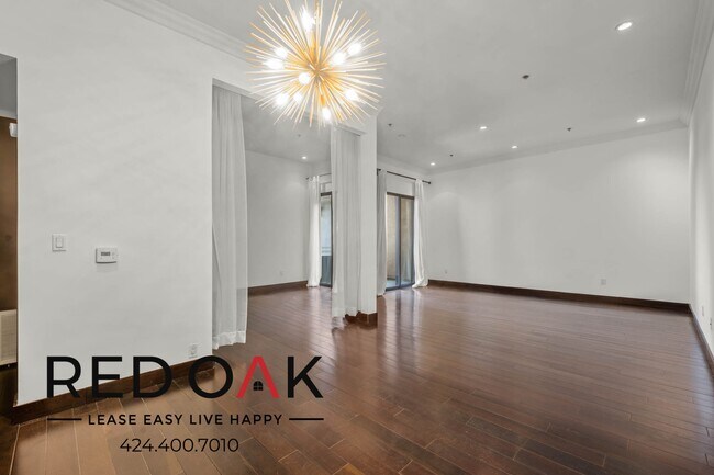 Foto del edificio - Incredible One Bedroom with Beautiful Hard...