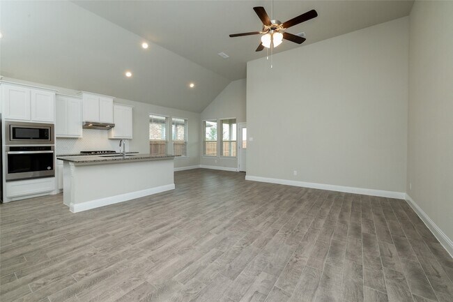 Foto del edificio - 4816 Dewy Rose Ln