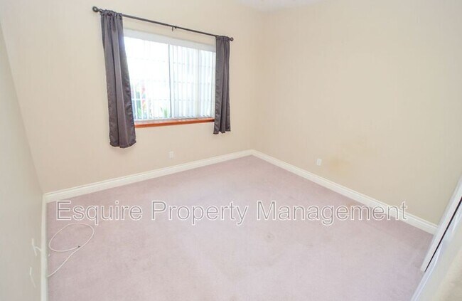 Foto del edificio - 9492 Darling Rd