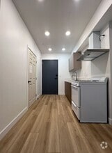 Building Photo - 1039 E 28th St