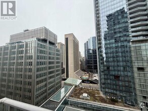 Building Photo - 126-1126 Simcoe St