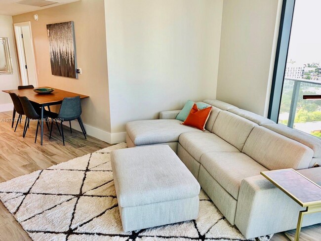 Foto del edificio - 501 NE 31st St