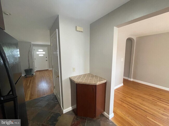 Foto del edificio - 1150 Linden Ave