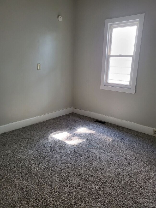 Foto del edificio - 3 bed 2 bath house