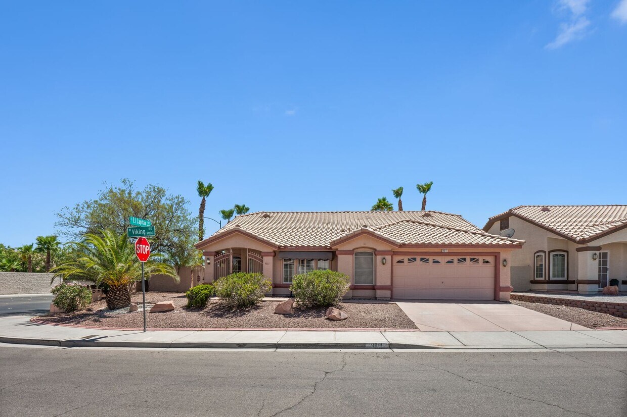 SW!! Single Story!! Pool!! NO HOA!! Corne... - SW!! Single Story!! Pool!! NO HOA!!  Corne...