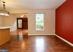 Building Photo - 9703 Becker Ct