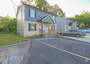 Building Photo - 3261 Chattanooga Rd