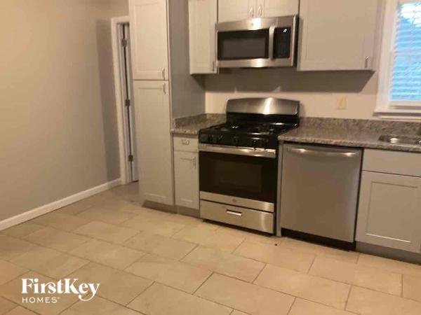 Foto del edificio - 6064 Blackhawk Trail SE