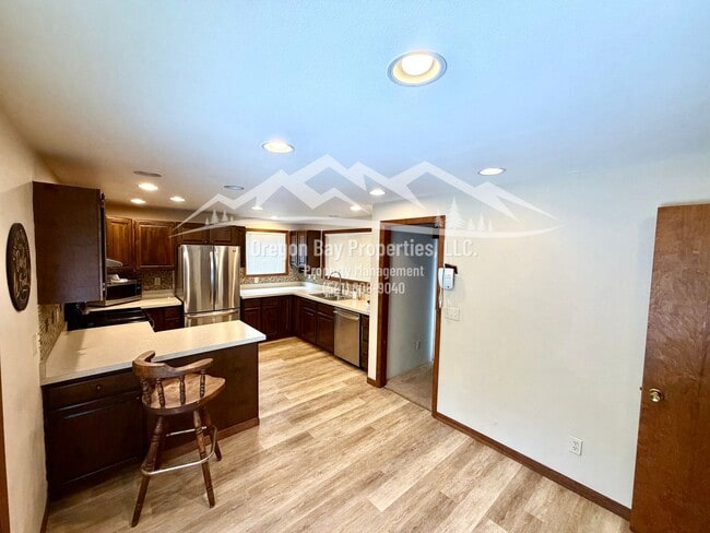 Building Photo - 93327 Hillcrest Ln