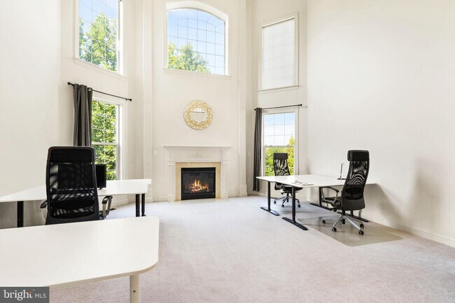 Building Photo - 42728 Still Creek Dr