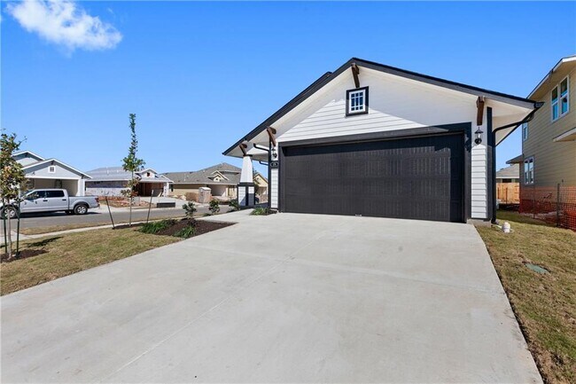 Building Photo - 178 White Dunes Dr