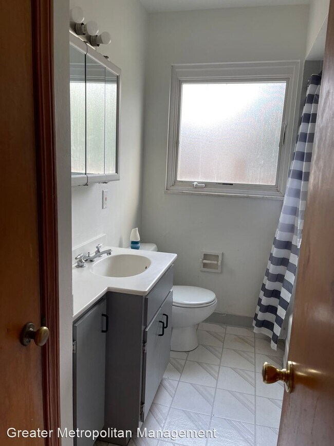 Building Photo - 4 br, 1.5 bath House - 6130 Westminster Drive
