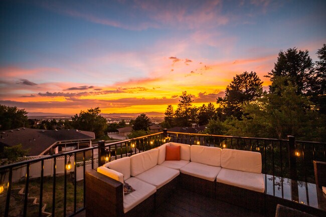 Foto del edificio - 931 Green Oaks Dr