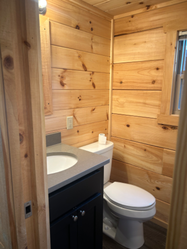 Foto del edificio - 4 Tiny Home Cir