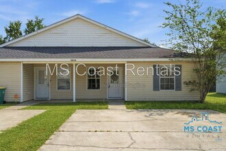 Building Photo - 15116 Deer Creek Dr