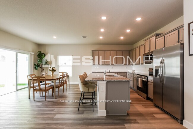Foto del edificio - 5268 Hartwood Lp