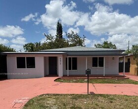 Building Photo - 6473 SW 25th St