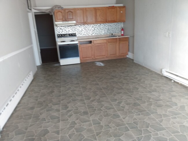 Foto del edificio - 211 E Diamond Ave