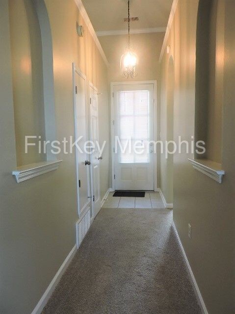 Building Photo - 9042 Fulton Ln