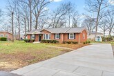 Primary Photo - 3 Bedroom 2 Bath Home For Rent!