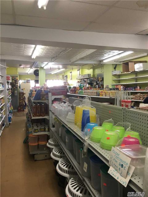 Foto del edificio - 222-64 Braddock Ave