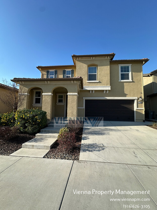 Foto principal - SOLAR home in Natomas ready to rent!