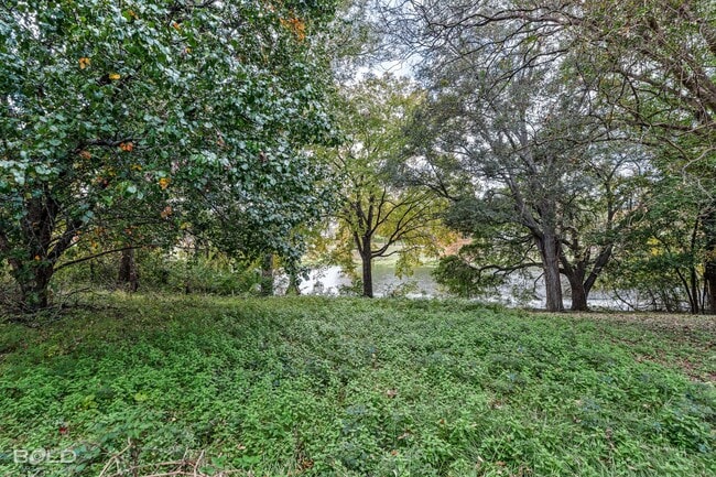 Building Photo - Home For Rent!