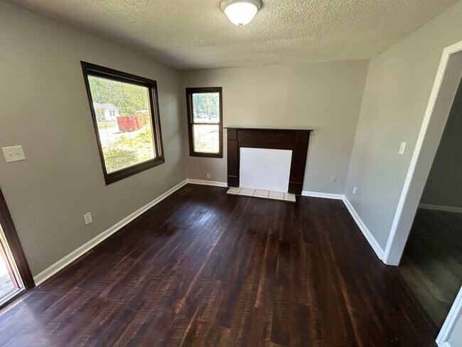 Foto del edificio - 3Bed 1 bath home north Huntsville