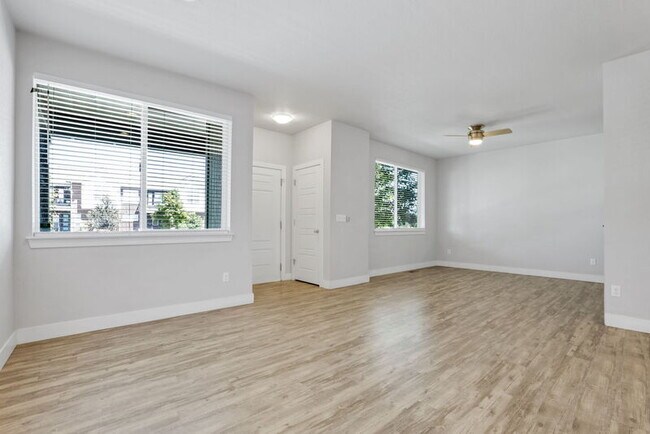 Foto del edificio - 5829 N Beeler St