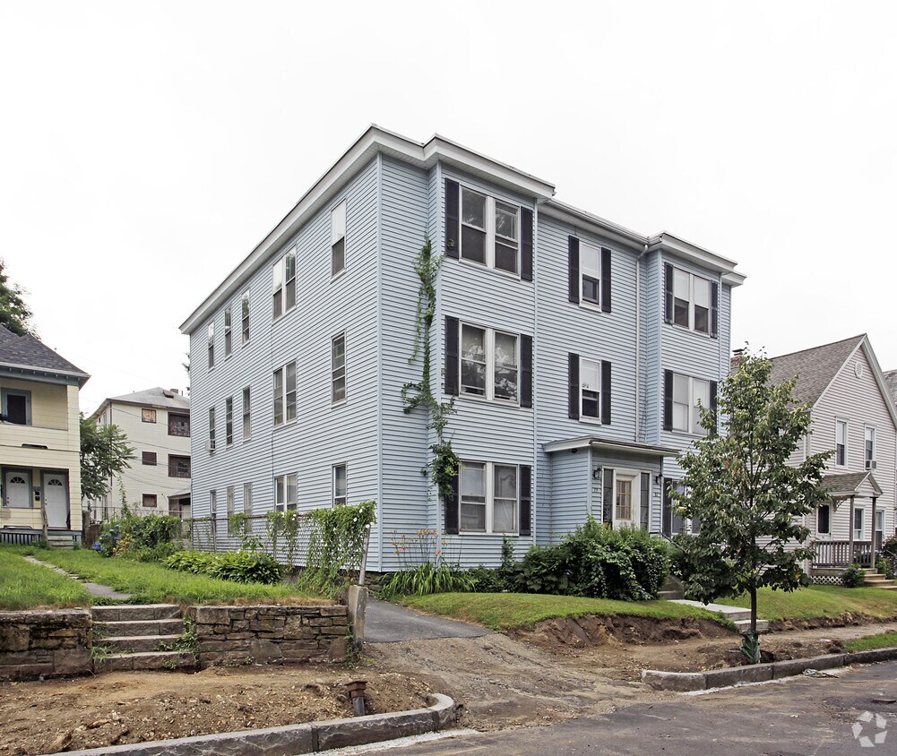 Foto principal - 79-81 Birch St
