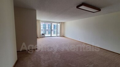 Building Photo - 1350 Ala Moana Blvd