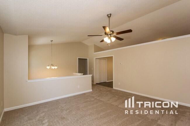 Foto del edificio - 271 Carthage Blvd