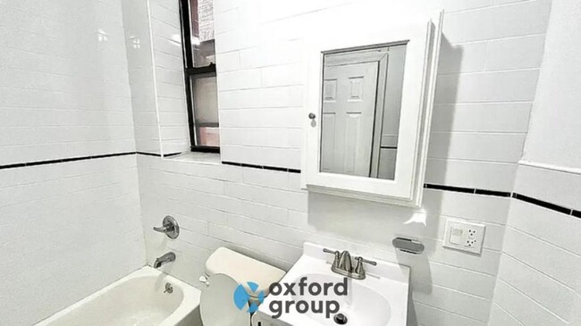 Foto del edificio - 1 bedroom in BRONX NY 10454