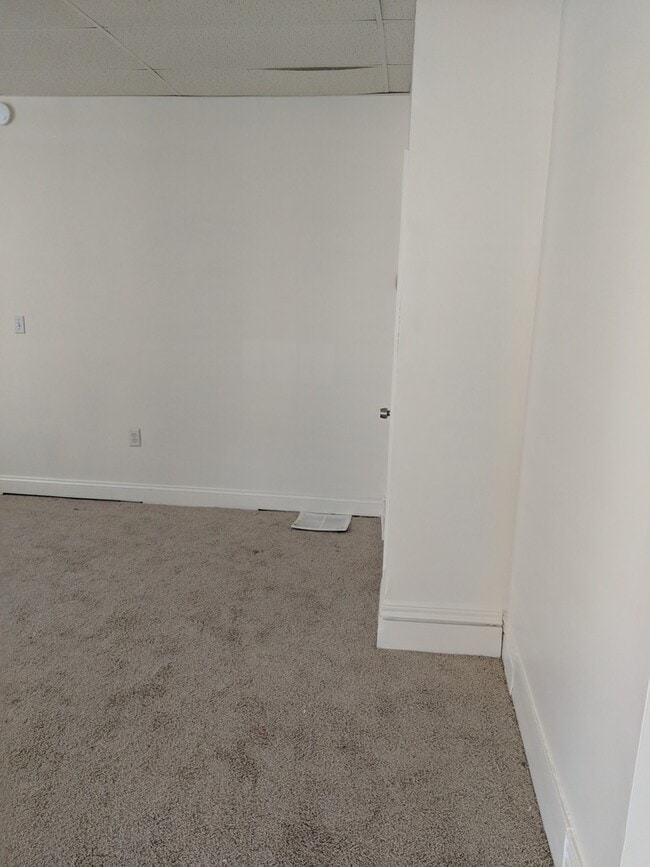 Building Photo - 1031 Euclid