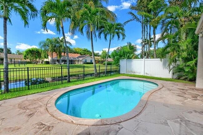 Foto del edificio - 6311 NW 58th Way