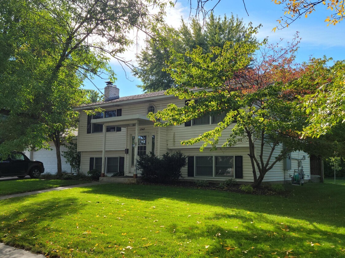 1342 4th St S, Stillwater, MN 55082 House Rental in Stillwater, MN